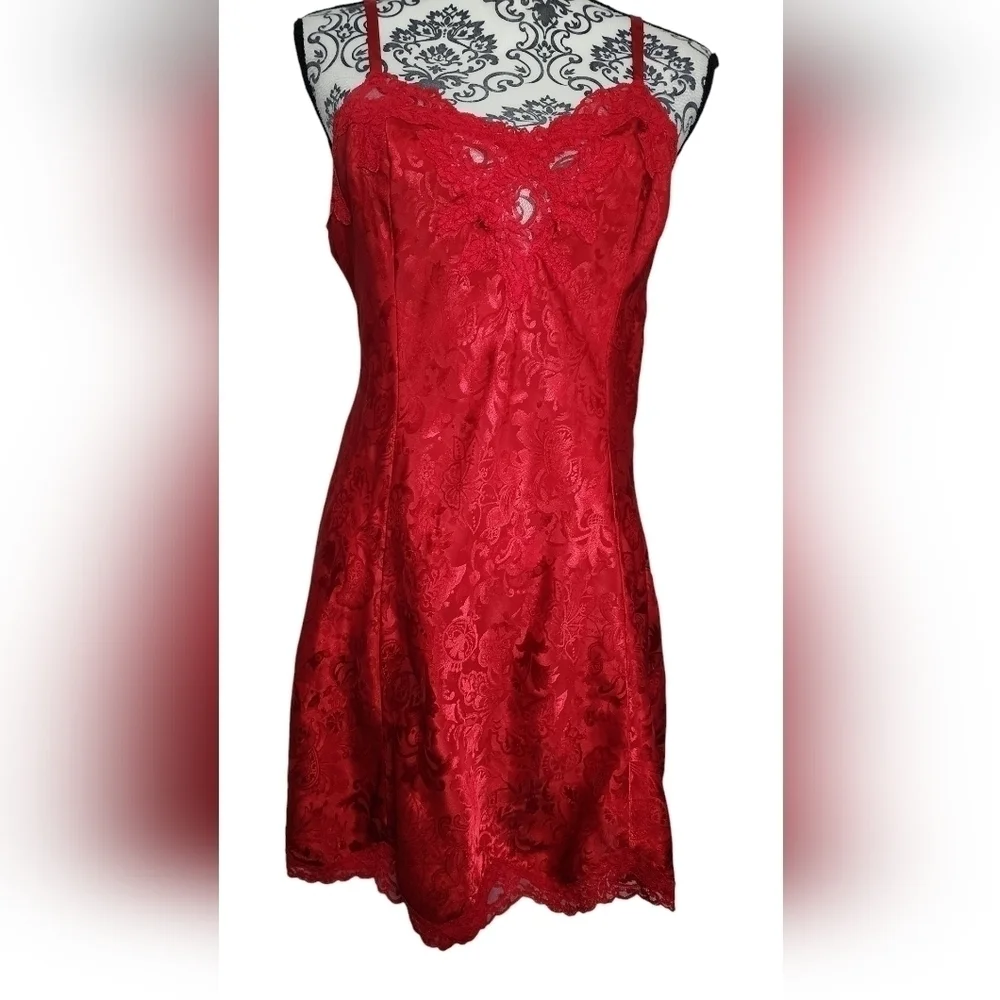 Victorias Secret Vintage Gold Label Lace Slip Dress size Medium